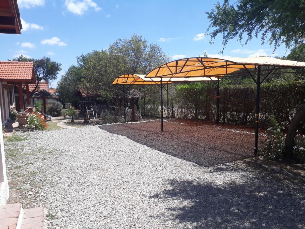 Вілла Complejo Sagrado Corazon Villa de Merlo Екстер'єр фото